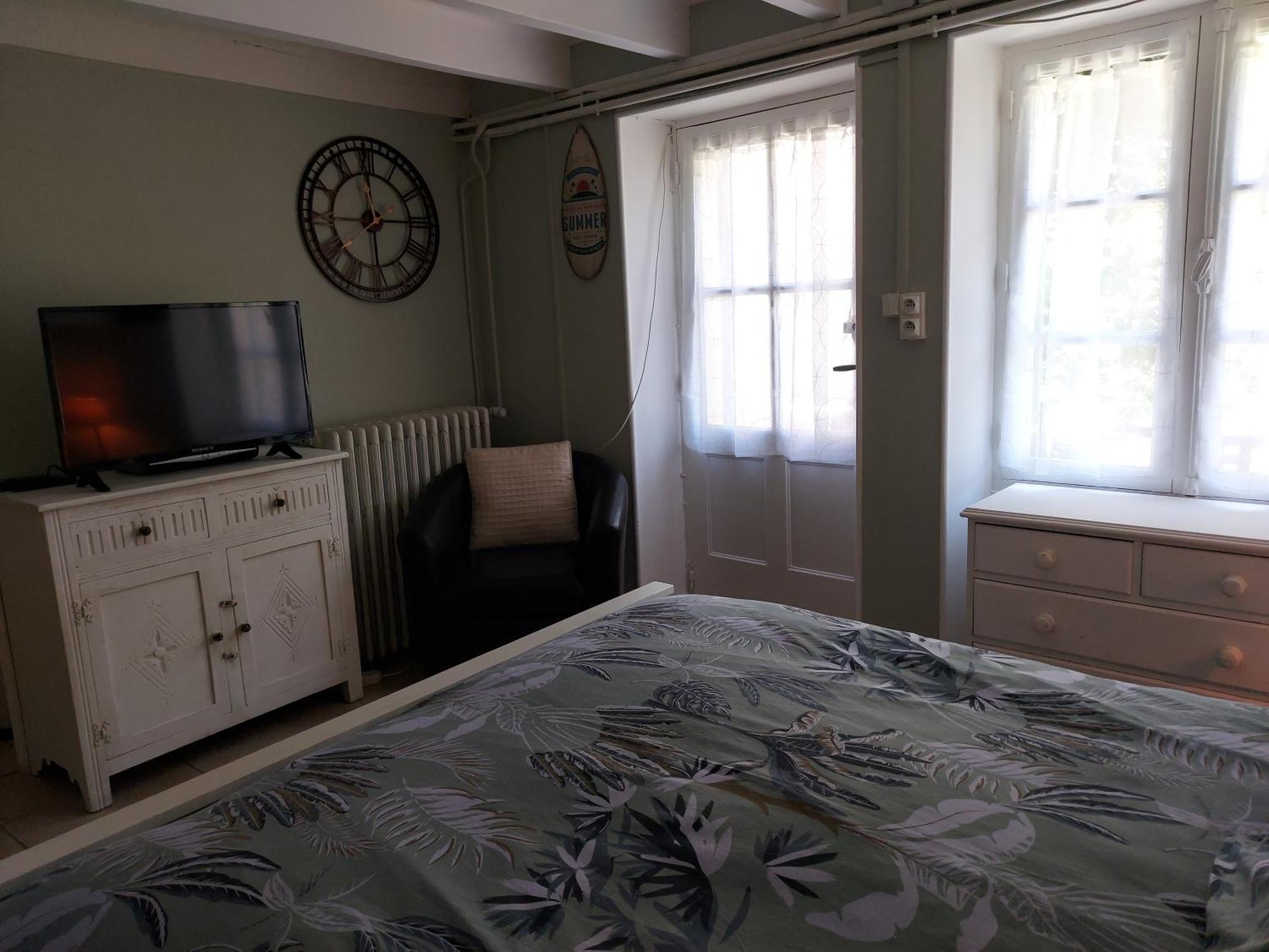 קונפלואנס Charming Two Bedroom Gite With Beautiful Gardens מראה חיצוני תמונה
