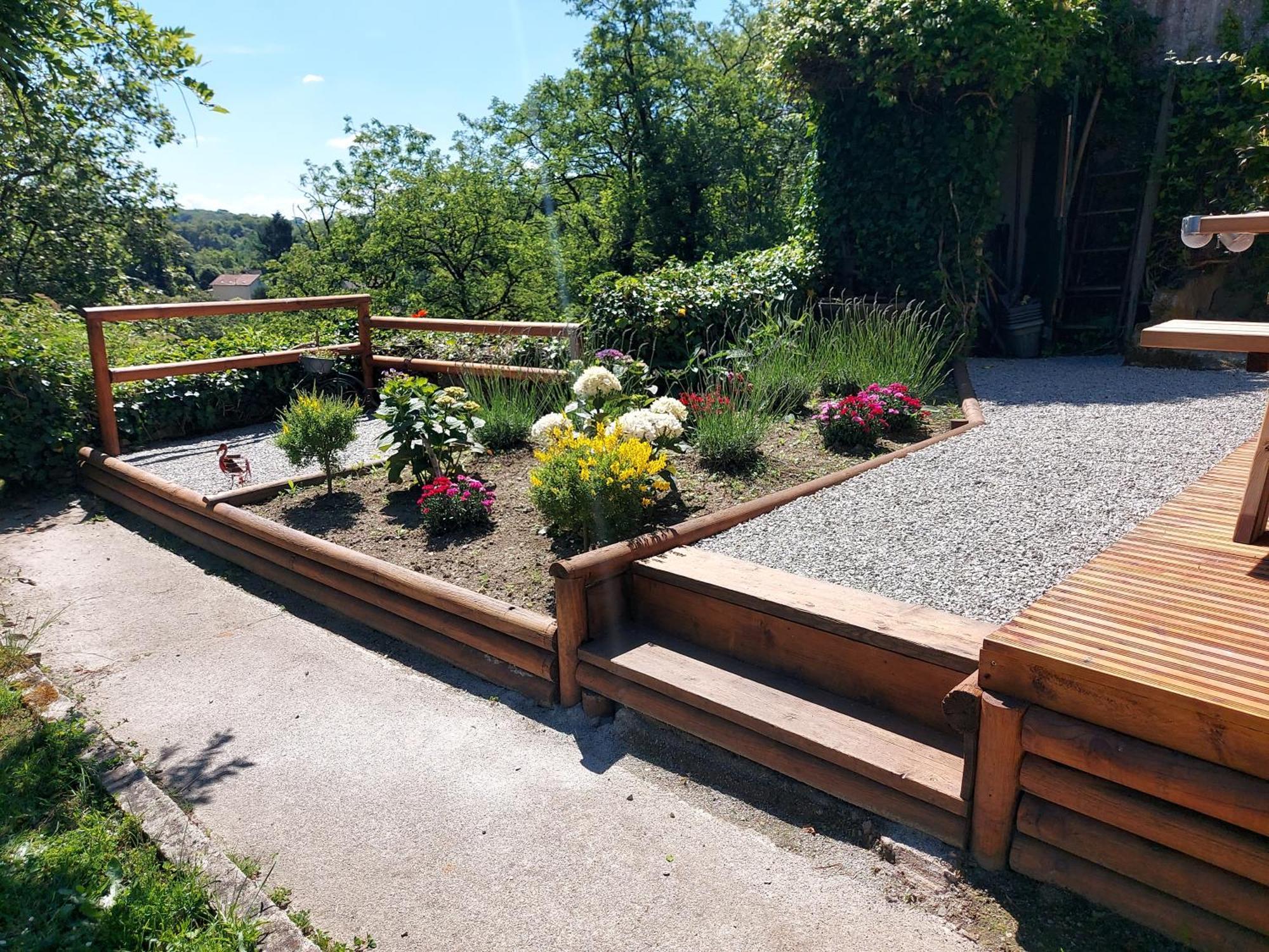 קונפלואנס Charming Two Bedroom Gite With Beautiful Gardens מראה חיצוני תמונה