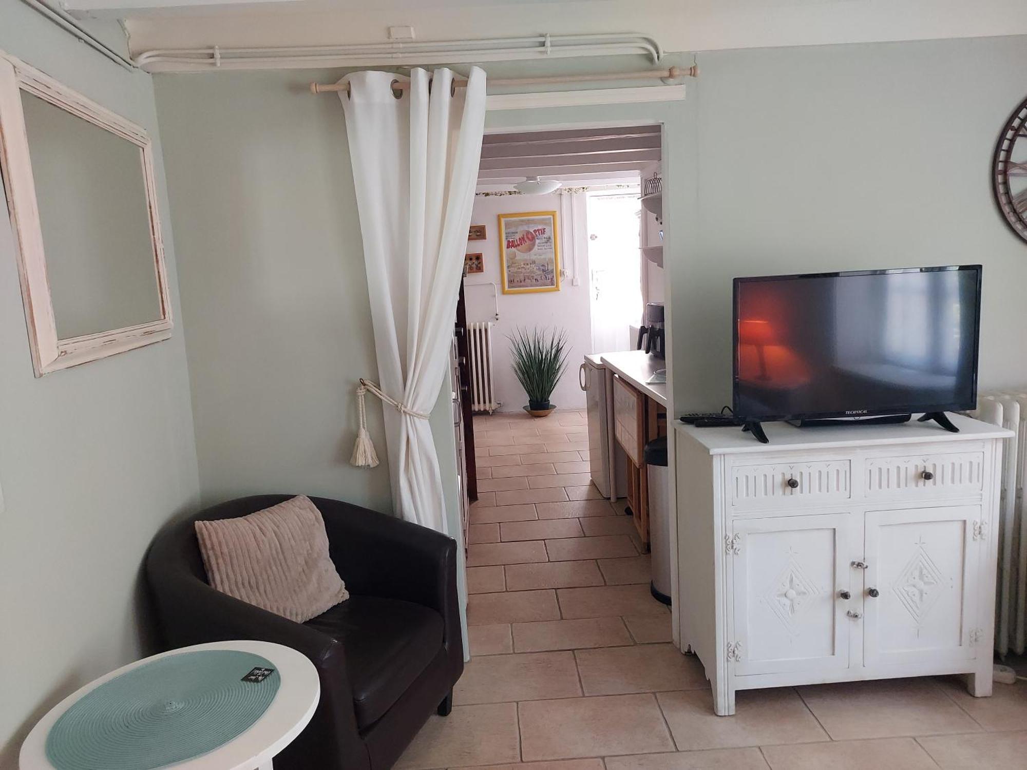 קונפלואנס Charming Two Bedroom Gite With Beautiful Gardens מראה חיצוני תמונה